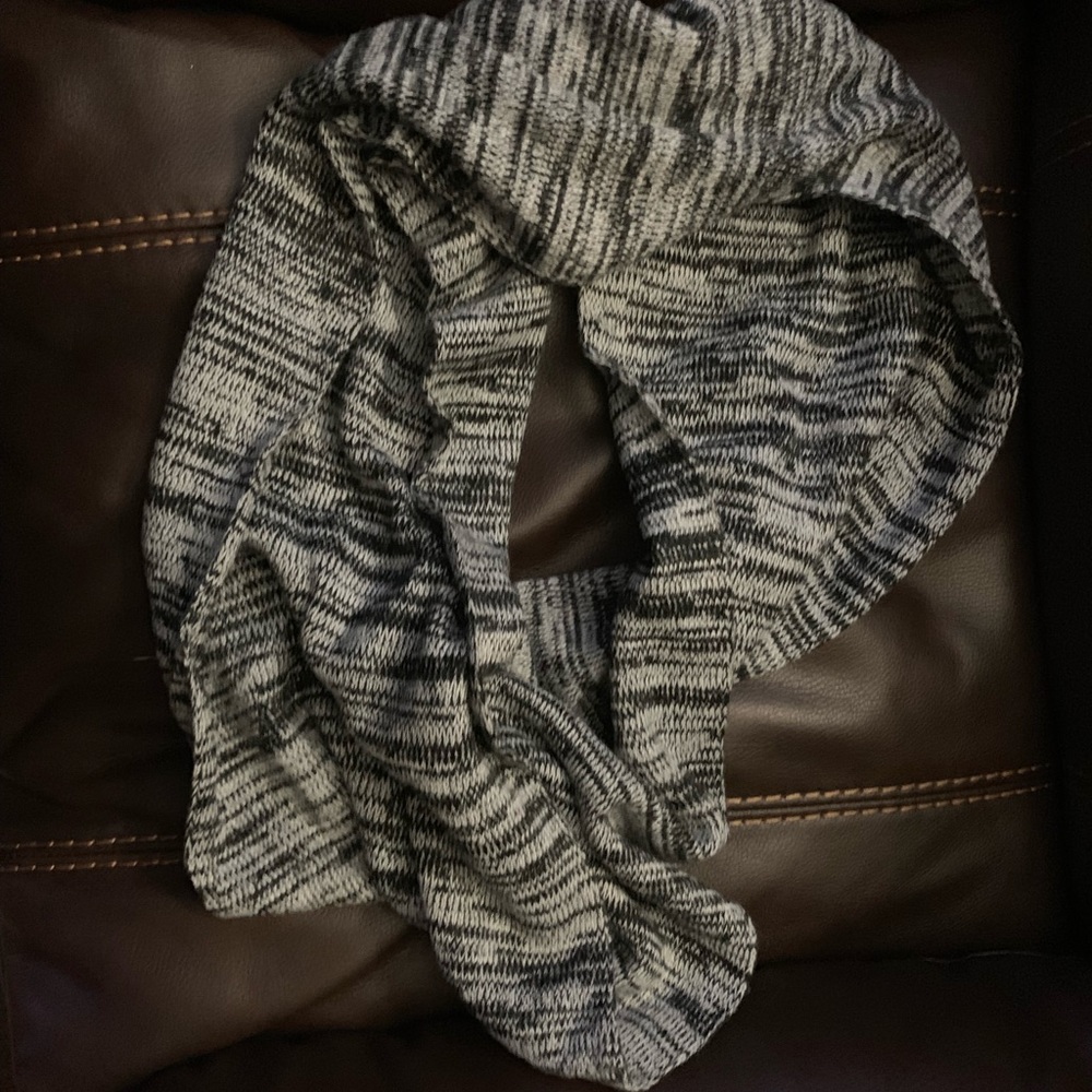 Infinity scarf